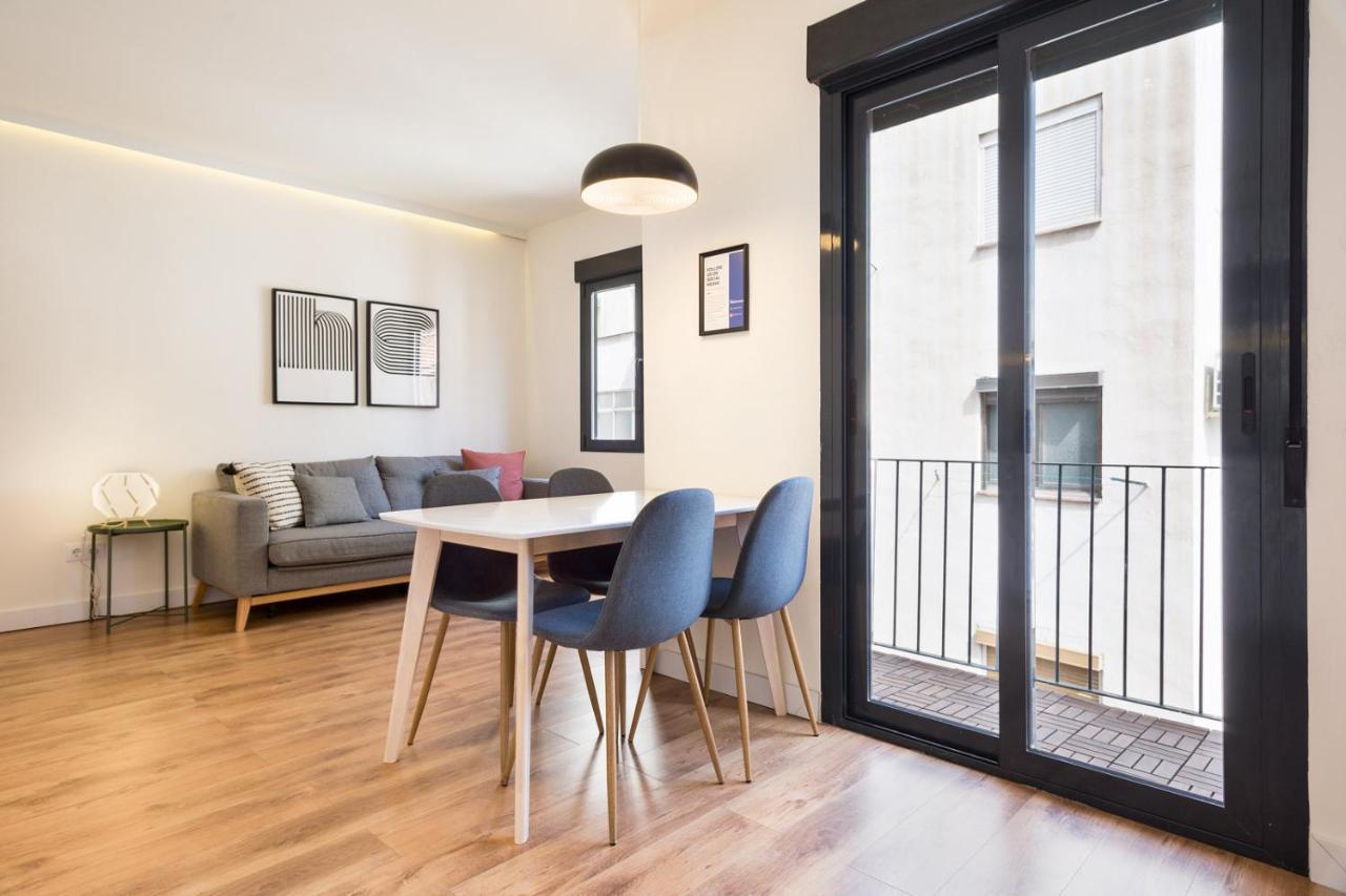 Urban Chill Apartments By Olala Homes L'Hospitalet de Llobregat Exteriör bild